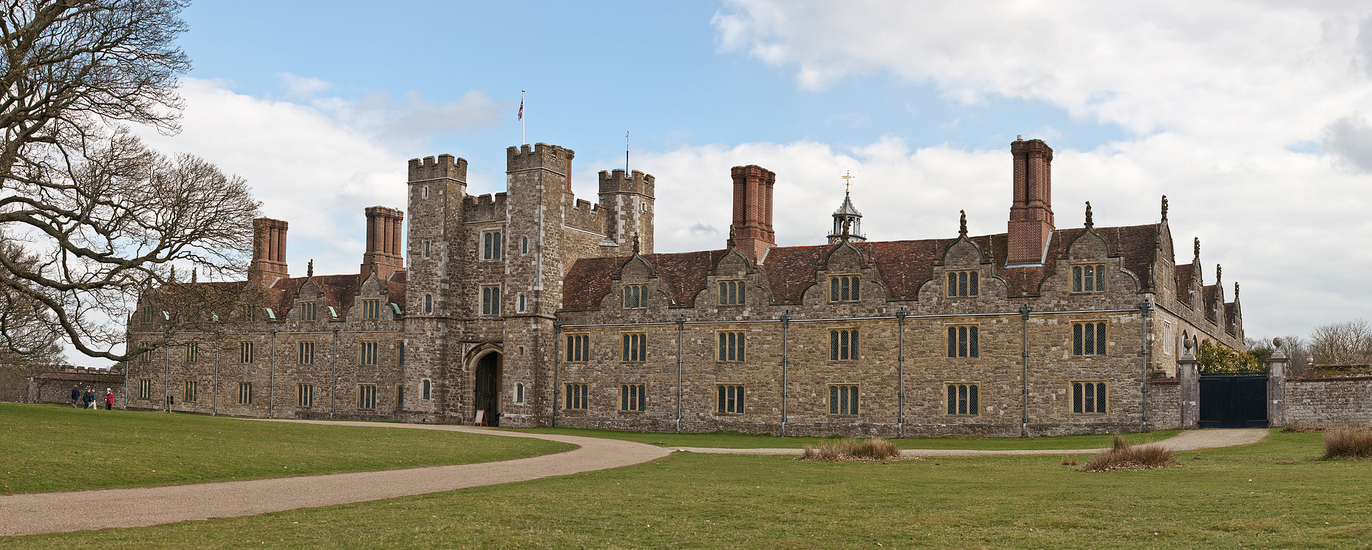 Knole 2009 Photo by DAVID ILIFF. License CC BY SA 3.0